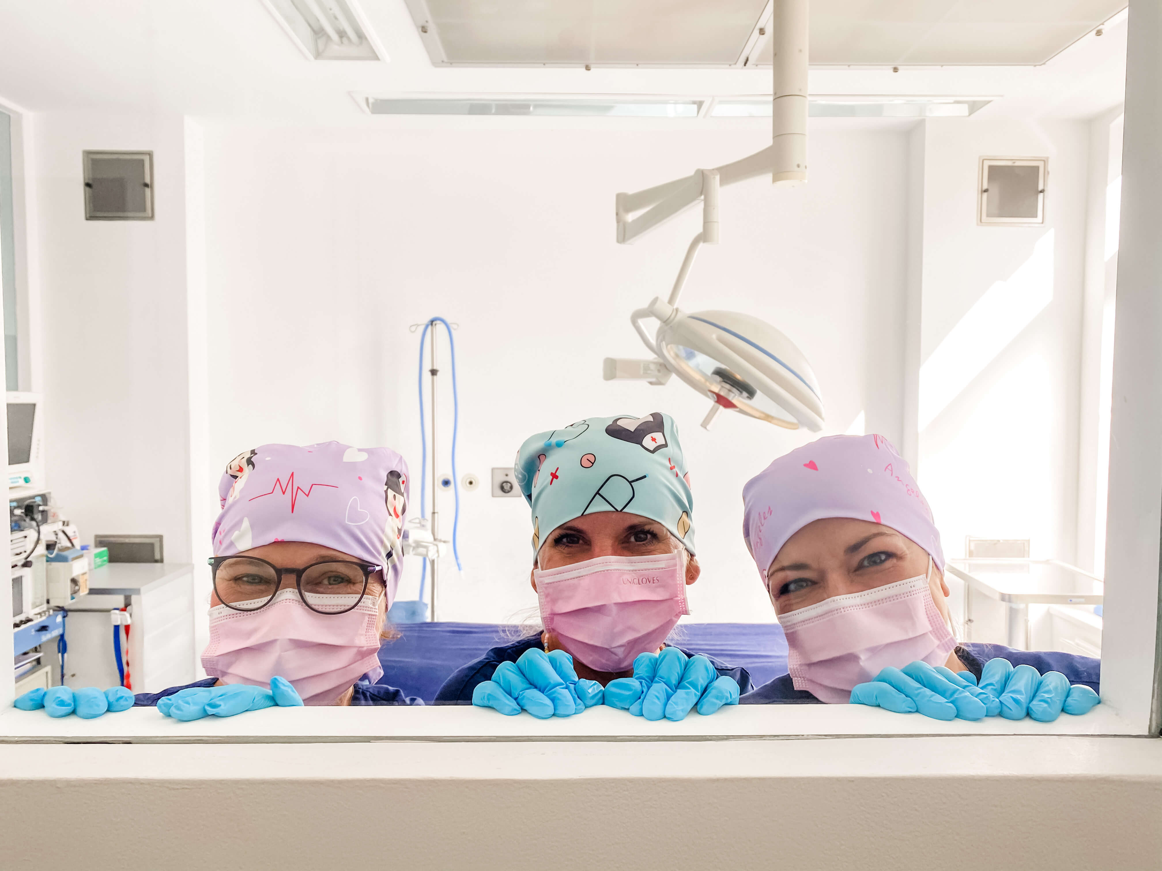 The clinic team in the operating room