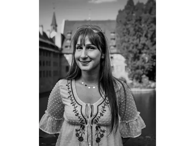 ANTONELLA - PATIENTIN preview