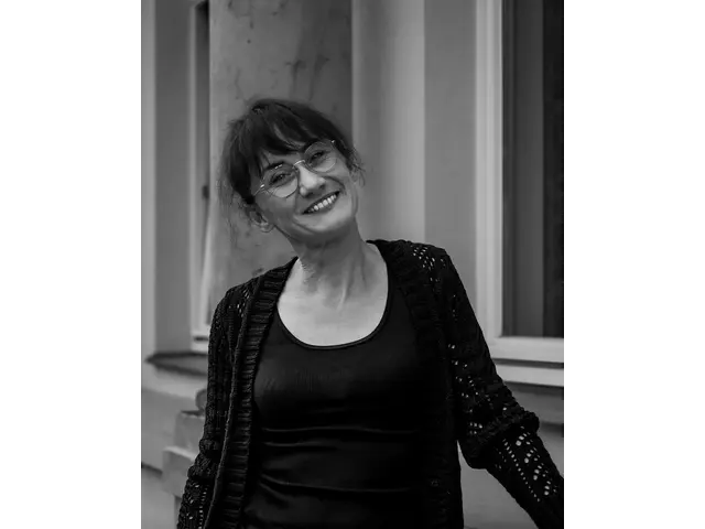 CLAUDIA - FACHBERATERIN preview